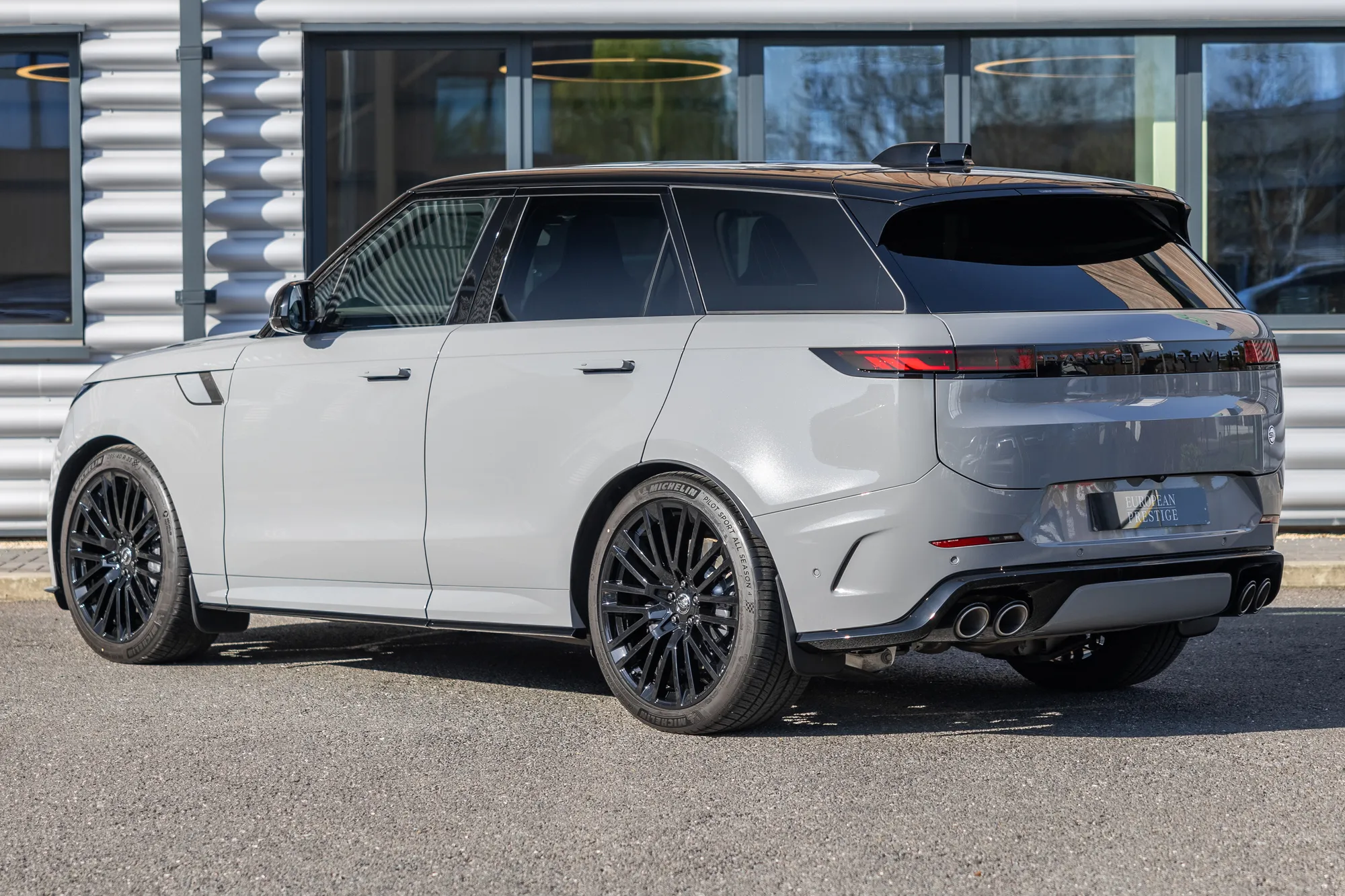 2025 Land Rover Range Rover