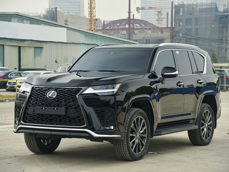 2025 Lexus LX 700h